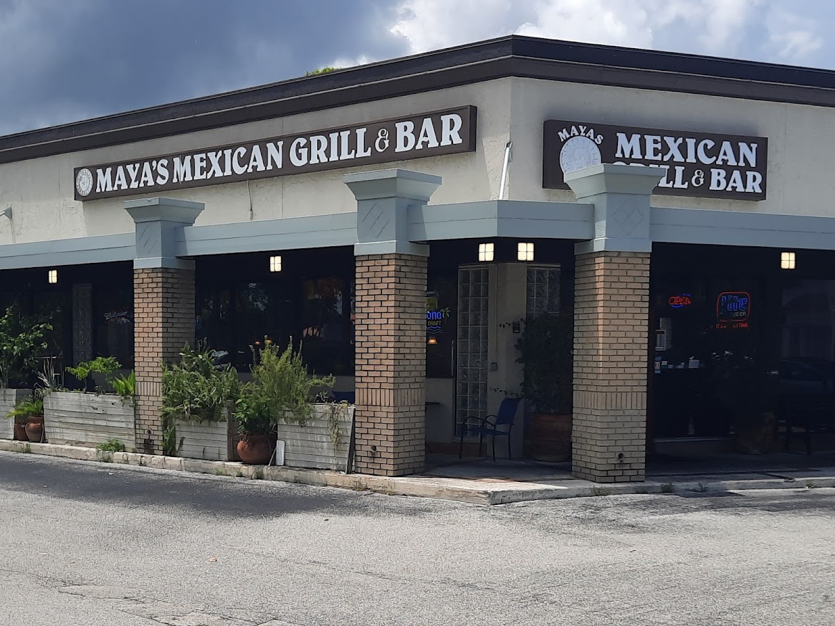 Maya's Grill